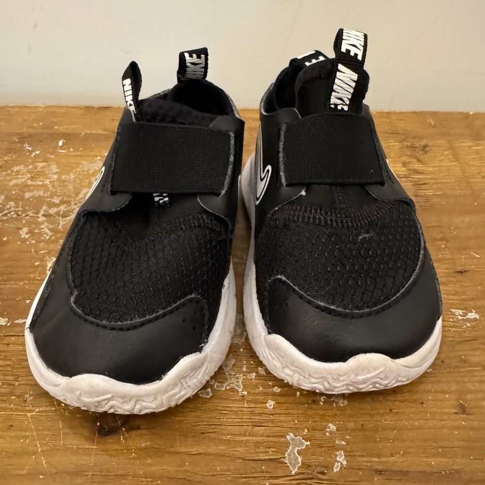 Nike Kids Black and White Sneakers